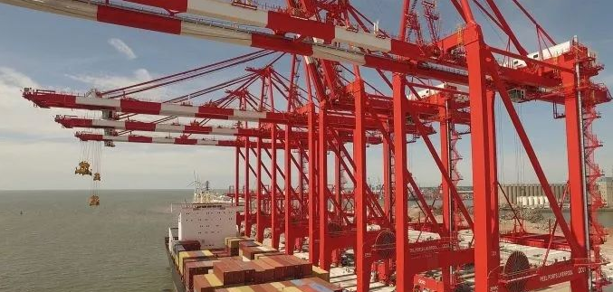 预警丨费力克斯托港持续延误已造成连锁反应，圣诞旺季出口英国将蒙上阴影！